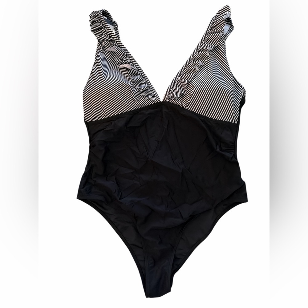 Beachsissi Navy and White Striped Vneck Ruffle One Piece Swimsuit NWOT